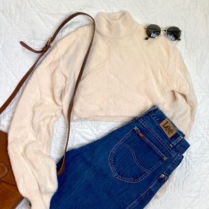 Fuzzy cropped sweater